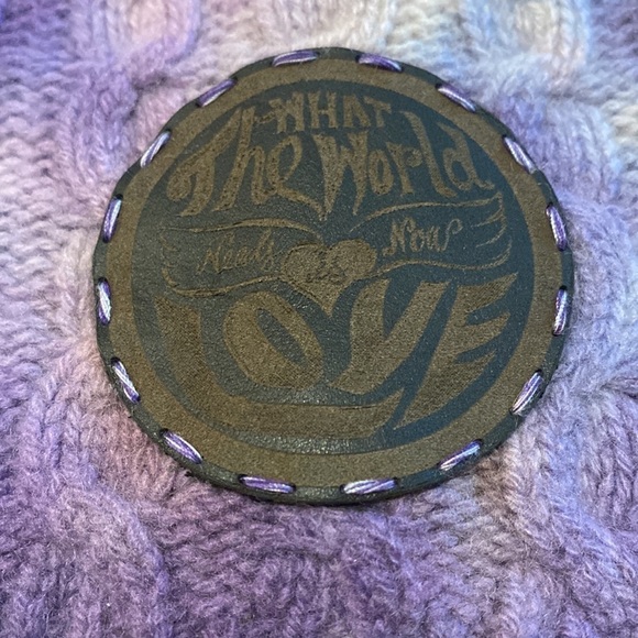 NWOT Purple Dip Dyed Cashmere Slouchy Beanie with Leather Patch on Front - Picture 2 of 4